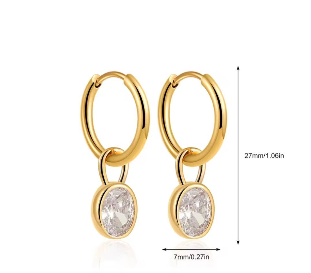 Oval zircon hoop earings